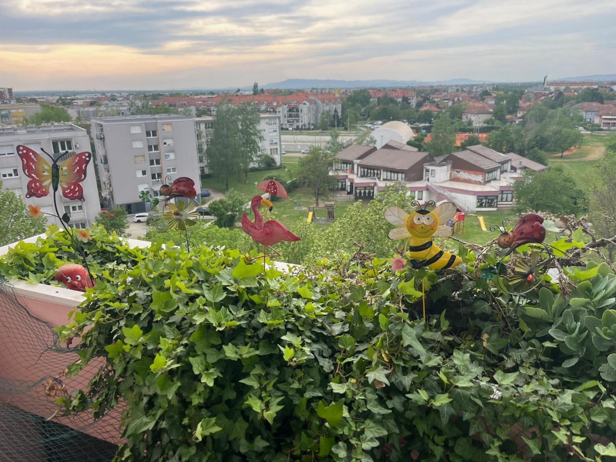 Fly Inn Velika Gorica Buitenkant foto